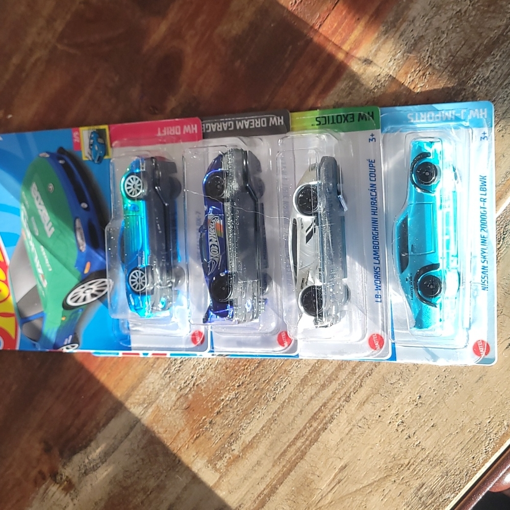 4 hotwheels